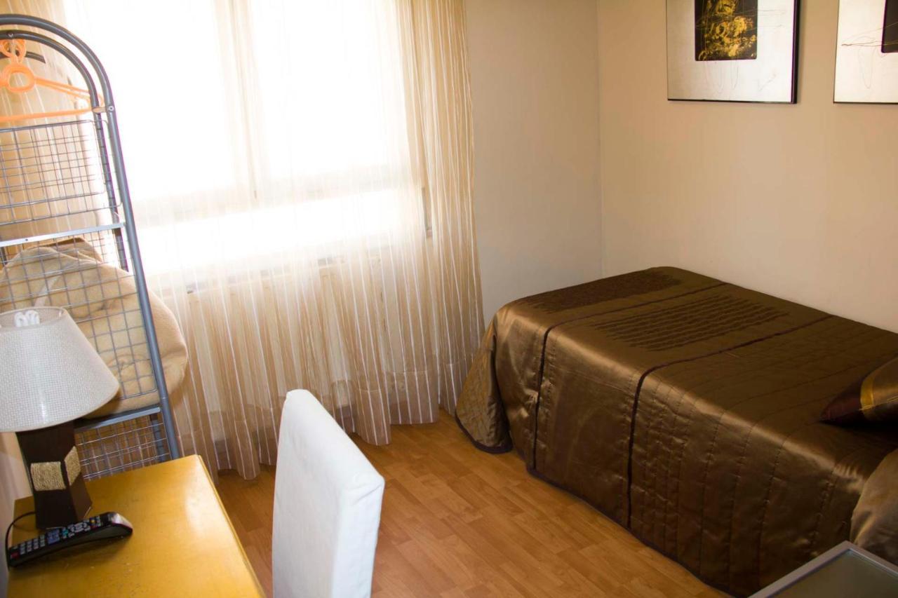 Gala II Apartment Soria Exterior photo